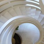Бетонные лестницы – стильный элемент интерьера