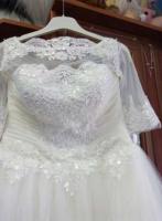 Свадебное платье цвета Айвори с кружевом от laura style