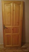 Дверь деревянная входная с ручками б/у
