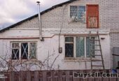 Часть дома на Поселке со всеми коммуникациями.