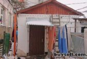 Продам частину будинку в Центрі.Окремий двір.Всі комунікації.