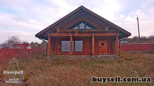 Продам новый дом со сруба в Шкаровке.