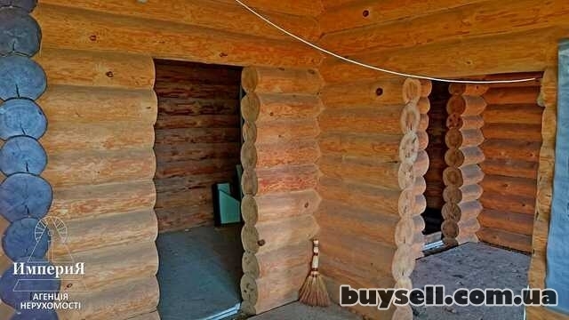 Продам новый дом со сруба в Шкаровке.