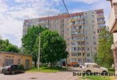 Продам однокомнатную с хорошим косметическим ремонтом.