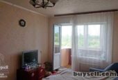 Продам однокомнатную с хорошим косметическим ремонтом.