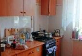 Продам однокомнатную с хорошим косметическим ремонтом.