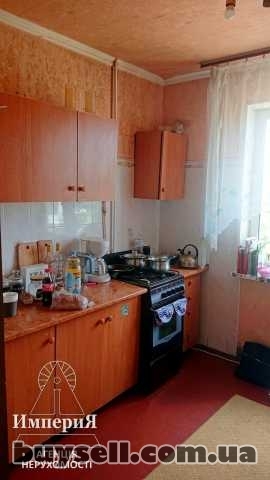 Продам однокомнатную с хорошим косметическим ремонтом.