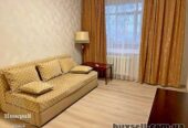 Сдам укомплектованную трехкомнатную с ремонтом на Клинике.