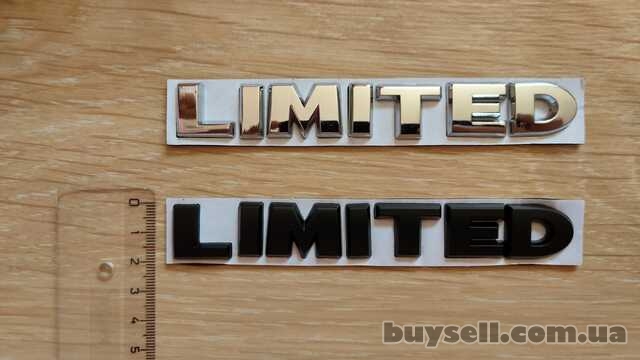 Металлические буквы Limited на кузов авто