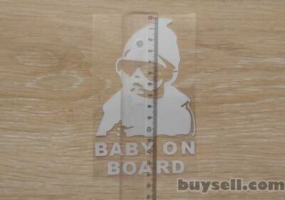 borispol-nakleyka_Baby_on_board_belaya_svetootrazhayuschaya_na_avto_4060762