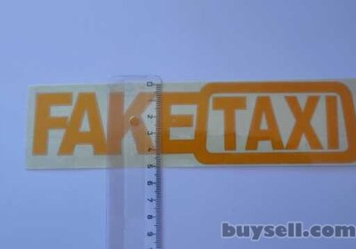 borispol-nakleyka_na_avto-moto_FakeTaxi_zhyoltaya_svetootrazhayuschaya_4051591