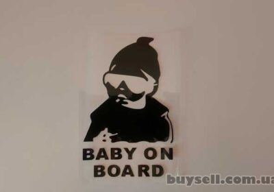 borispol-nakleyka_na_avto_Baby_on_board_belaya_svetootrazhayuschaya_4057729