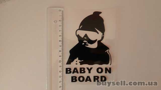 Наклейка на авто Baby on board Чёрная