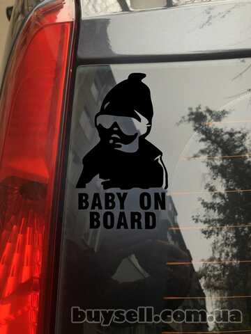 Наклейка на авто Baby on board Чёрная