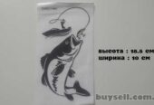 Наклейка на авто Рыбак с крупной рыбой Чёрная