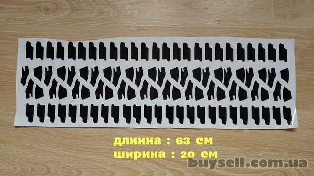 Наклейка протектор шины на капот авто Чёрная