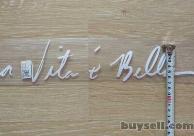borispol-stiker_na_avto_La_Vita_E_Bella_zhizn_prekrasnaya_belaya_4053730