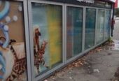 Бульвар Слави 5,  біля "Сільпо" Червона лінія з окремим вход