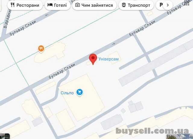 Бульвар Слави 5,  біля "Сільпо" Червона лінія з окремим вход