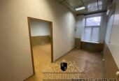Оренда офісів ( 3 різних кабінета)   Низ Пр Поля (навпроти АТБ)