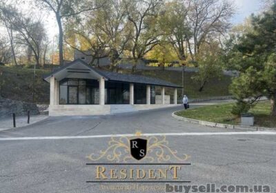 dnepropetrovsk-primischennya_na_vhodi_v_monastirskiy_ostriv__tilki_pislya_remontu__4053491