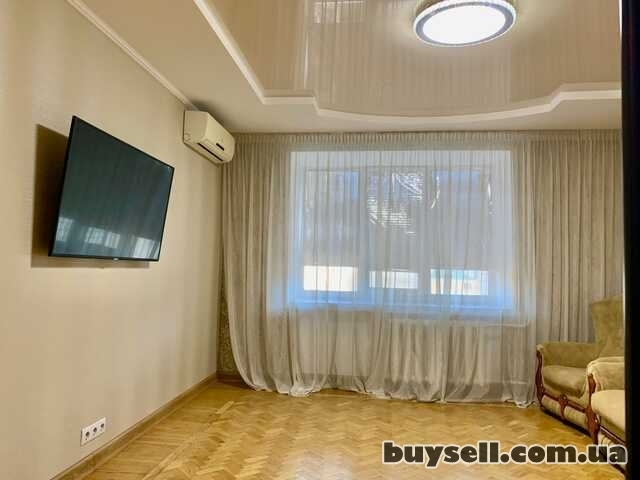 Продам 2-к квартиру (55м2)  с ремонтом на Высоцкого,  Фрунзенский