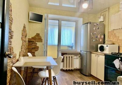 dnepropetrovsk-prodam_2-k_kvartiru_55m2_s_remontom_na_vysockogo_frunzenskiy_4033129
