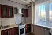 Продам 3-к квартиру (76м2)  на ул.  Дарницкая,  пр.  Слобожанский