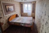 Продам 3-к квартиру с ремонтом на Клочко,  ул.  Янтарная 79,  район АТ