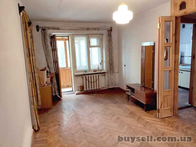 Продам 3-к квартиру в кирпичном доме на пр.  Слобожанский