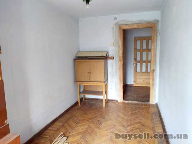 Продам 3-к квартиру в кирпичном доме на пр.  Слобожанский