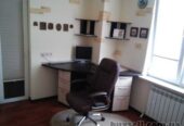 Продам.  2-к. кв.  16/25,  пр. Александра Поля 27-Д