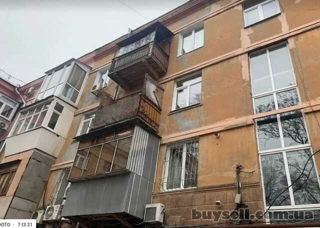 Продам.  2-к. кв.  2/5,  ул. Михаила Грушевского