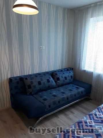 Продам.  2-к. кв.  8/9,  ж/м Победа-4.  пр. Героев.