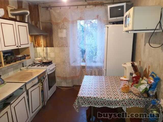 Продам.  3-к. кв.  1/5,  Березановка,  ул. Передовая