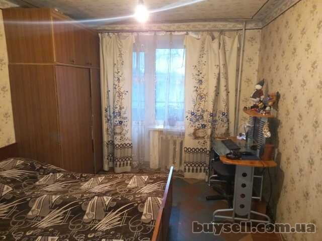 Продам.  3-к. кв.  1/5,  Березановка,  ул. Передовая