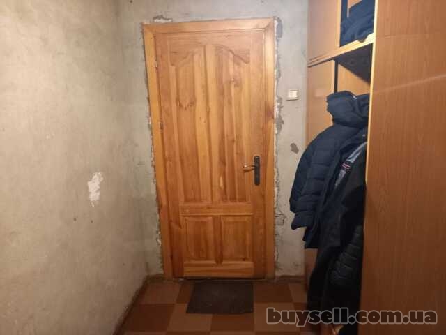 Продам.  3-к. кв.  1/5,  Березановка,  ул. Передовая