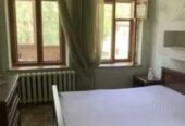 Продам.  3-к. кв.  2/2,  центр,  ул. Исполкомовская