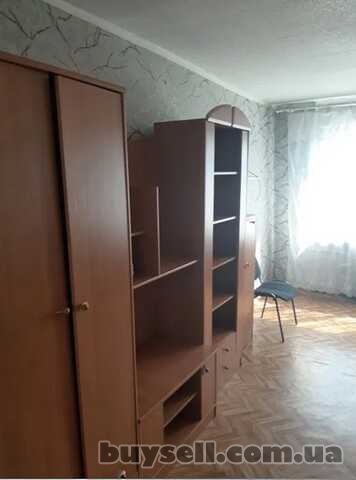 Продам.  3-к. кв.  8/9,  ж/м Левобережный-1,  ул. Березинская.