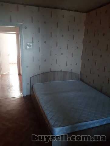 Продам.  3-к. кв.  8/9,  ж/м Левобережный-1,  ул. Березинская.