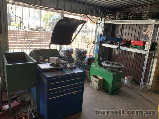 Продам.  300 м. кв.  Автомойка,  шиномонтаж.  Речпорт