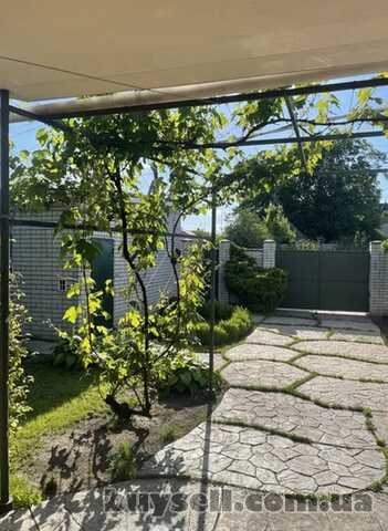 Продам.  Дом 280 м. кв.  6 соток.  Клочко-6.  ул. Оренбургская (Мечетн