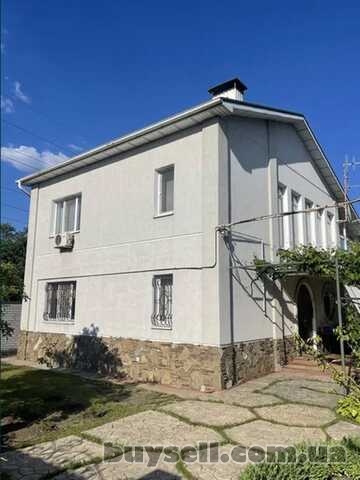 Продам.  Дом 280 м. кв.  6 соток.  Клочко-6.  ул. Оренбургская (Мечетн