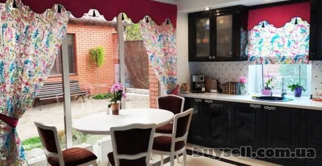 Продам.  Дом 400 м. кв.  8 соток.  АНД район,  ул. Новочеркасска