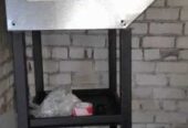 Две производственные вытяжки,  мойка и два вытяжных мотора (улитки)  –