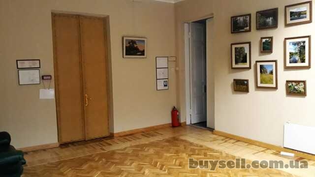 Фасад під офіс медичний центр навпроти Променади