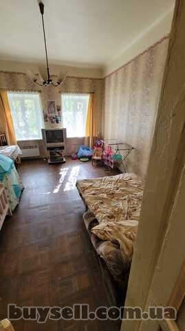 Продам 2 к.  кв.  ул.  Москалёвская,  ост.  Ул.  Валерьяновская