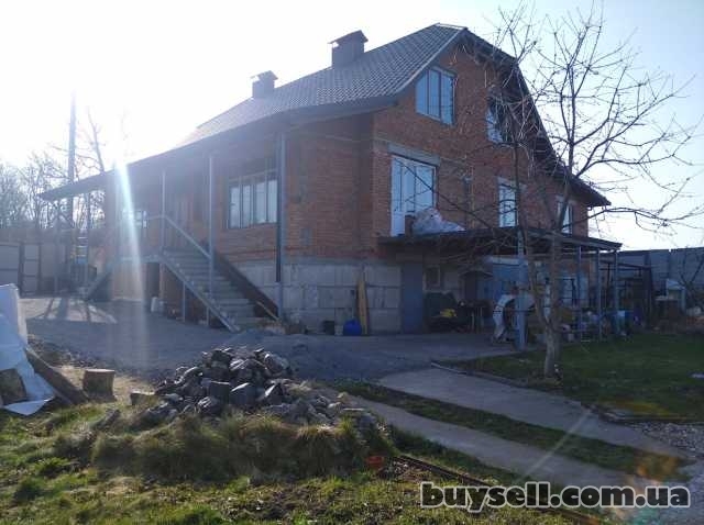 Продаж будинку в с.  Лісові Гринівці,  близько до Центру.  Приватизова