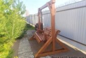 Качель садовая из дерева. Дачная качель из дерева. Гойдалка.