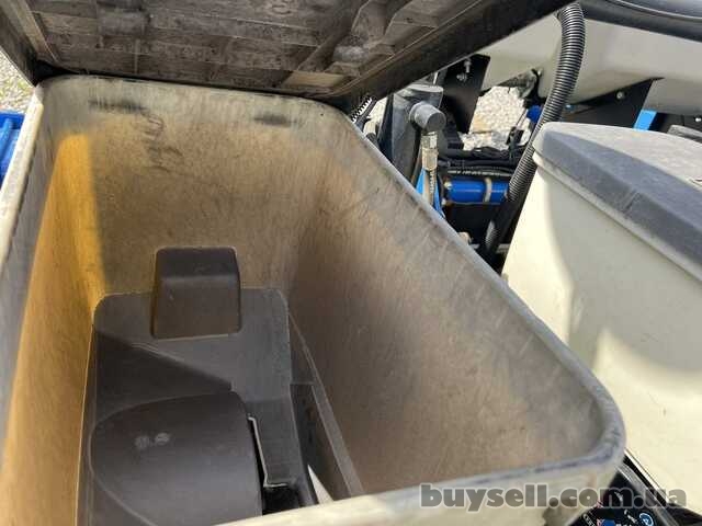 Kinze 3000,  8 рядів,